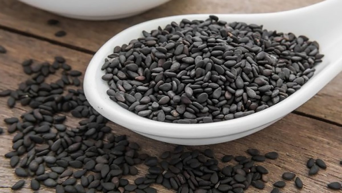 Hạt Mè đen gói 100g - Hikari Exim